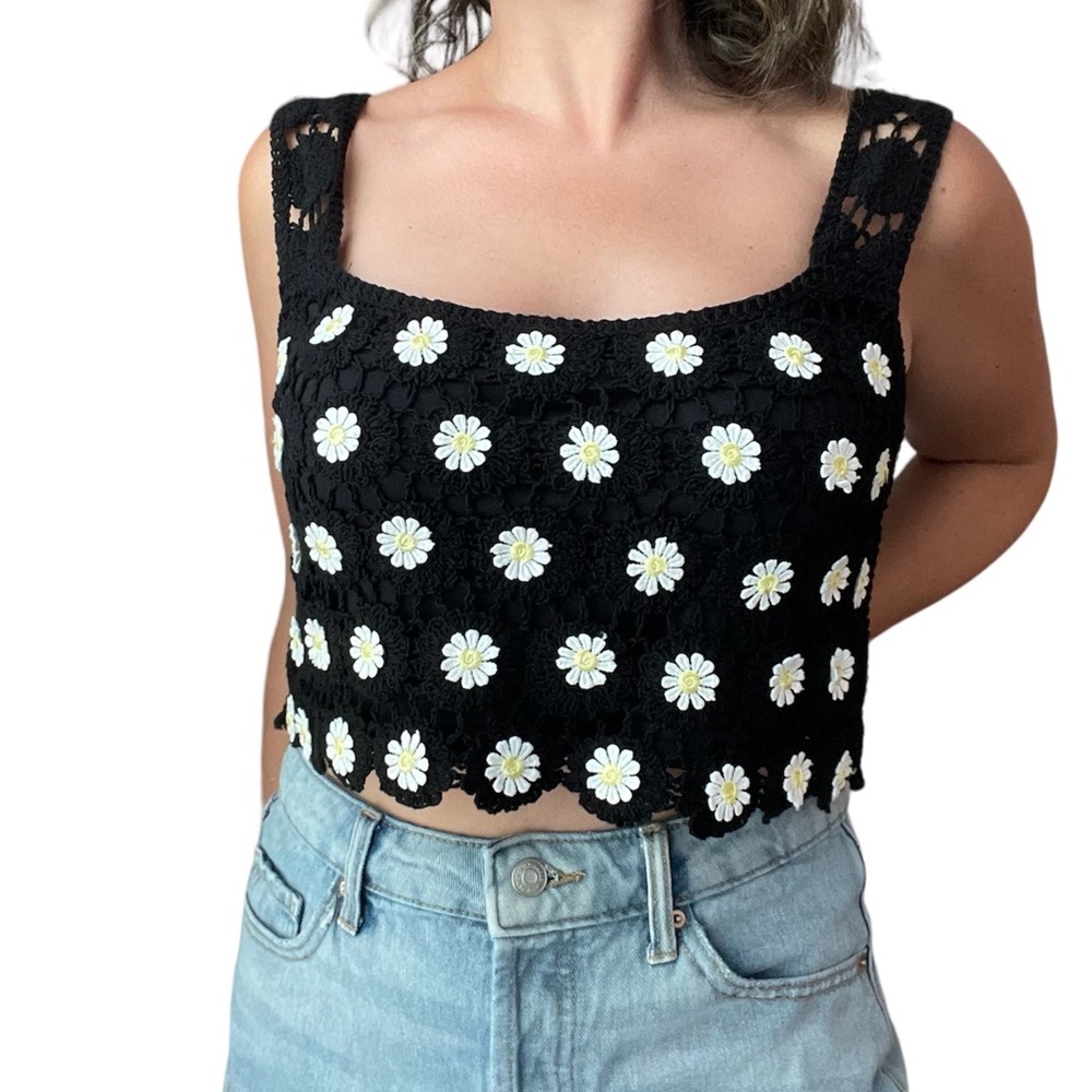 Entro NWOT • Black Daisy Crochet Crop Tank Top • Festival Summer Boho Retro Cute